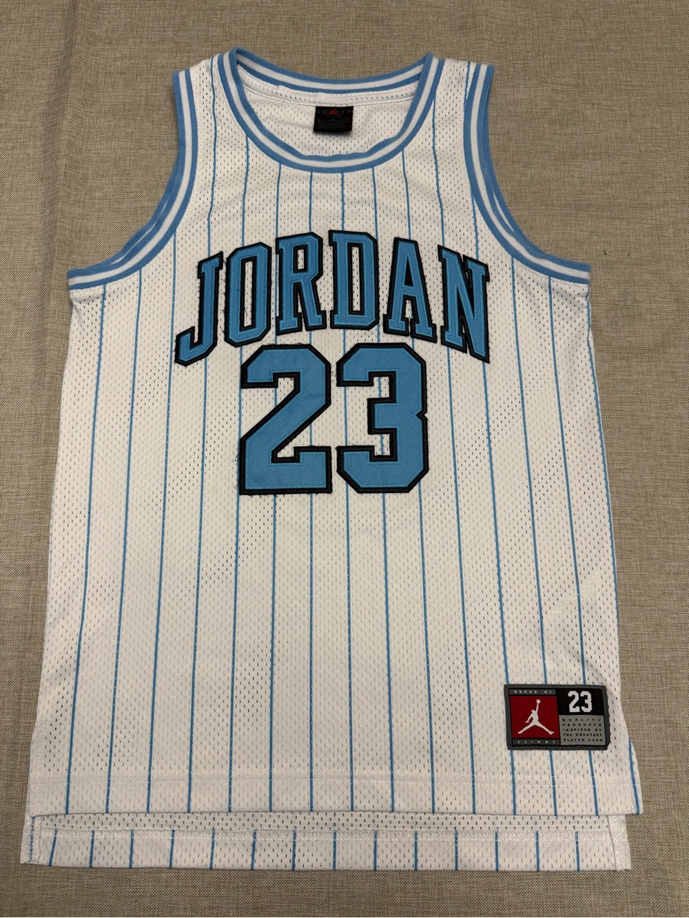 Men's athletic jersey